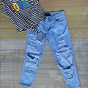 Fashion Nova Distressed Cropped Capris Jeans